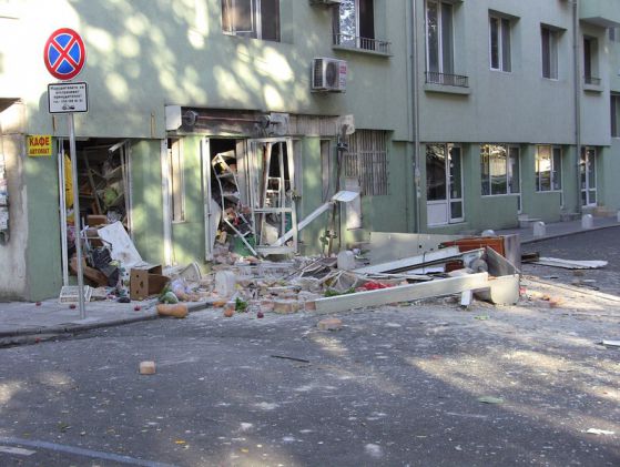 Кооперацията в Бургас след взрива на 16 октомври. Снимка: БГНЕС