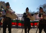 200 протестираха с песни и хора в Пловдив (видео)