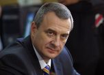 Цветлин Йовчев въведе квоти за СРС-та, спира даренията в МВР
