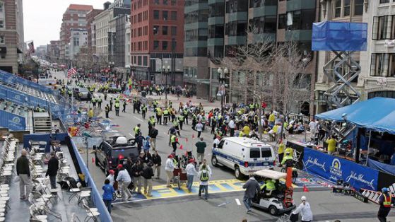 Трима души загинаха при атентата в Бостън. Снимка: ЕПА/БГНЕС