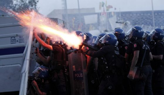 Протести в Турция, площад 