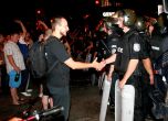 Сприятеляването на протеста с полицията