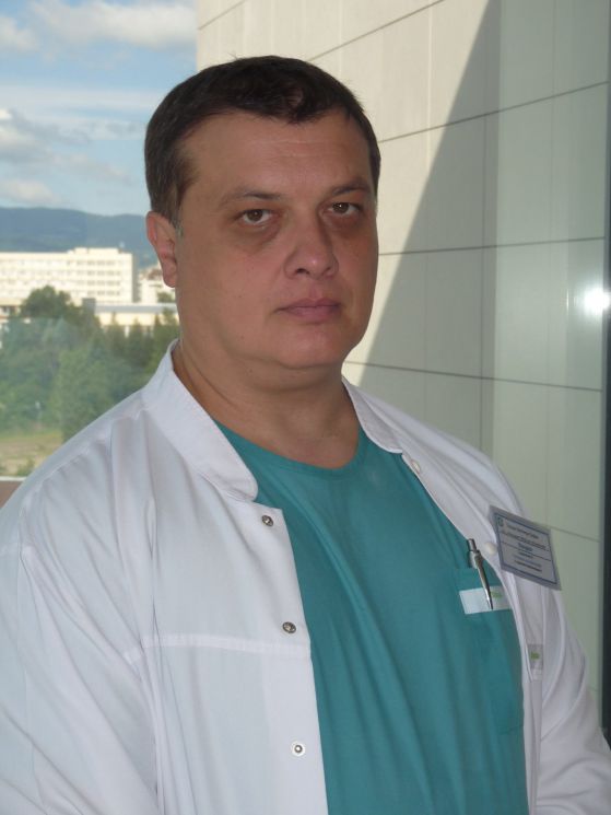 Д-р Славомир Кондов, началник отделение по неврохирургия в 
