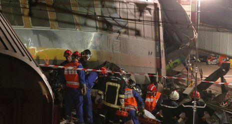 Влакова катастрофа във Франция отне живота на 6 души