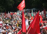 Десетки хиляди социалисти се събраха на Бузлуджа, Орешарски не ги уважи