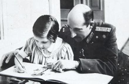 Цар Борис и малката Мария-Луиза. Снимка: bulgarianhistory.org