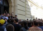 Условията на студентите за среща с Орешарски: Да е в СУ и да се излъчва на живо
