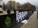 Под обсада депутатите гледат закона за офшорките на Пеевски