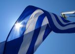 Гръцките чиновници излизат на протест