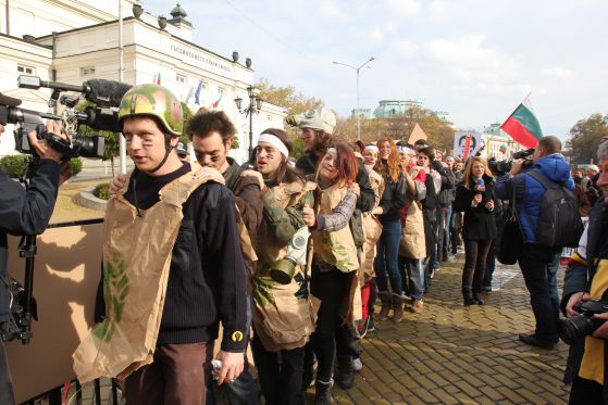 Протест на ранобудните студенти на 20.11.2013г. Снимка: Сергей Антонов