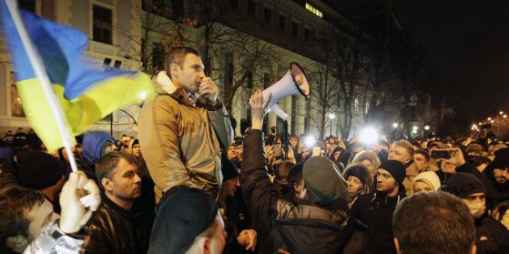 Виталий Кличко на протестите в Киев.  Снимка: klichko.org