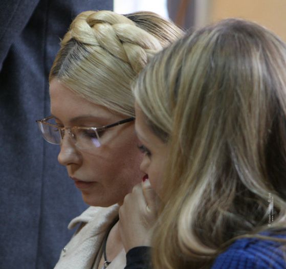 Юлия Тимошенко започна гладната си стачка на 25 ноември в знак на солидарност с протестиращите украинци