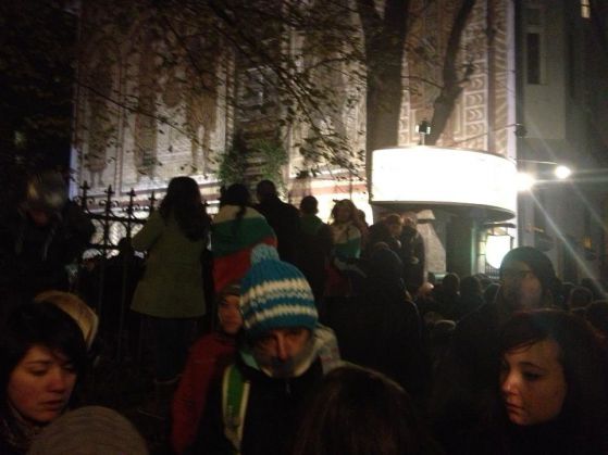 Протестиращи блокираха Цветлин Йовчев в Клуба на архитекта Снимка: Норешарски