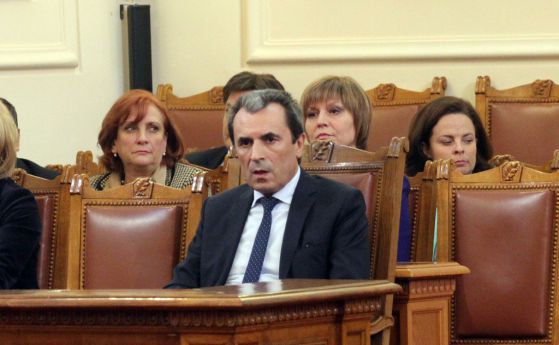 Премиерът Пламен Орешарски отчита работата на кабинета през 2013 г.