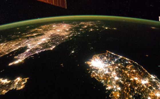 Корейският полуостров, заснет от астронавтите на 