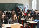 Българските ученици не могат да се оправят в живота