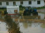 Двуметрова вълна заля село Турия край Павел баня, порои наводниха Варна и Септември