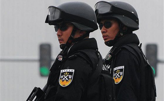 Китайски полицаи.