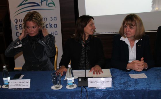 Стефка Костадинова, Евгения Раданова и Йорданка Фандъкова