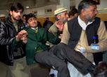 Екстремисти убиха 130 души при нападение на училище в Пакистан (обновена)