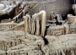 Замръзна най-големият водопад в Китай (снимки)