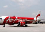 Индонезия отлага търсенето на изчезналия самолет за утре