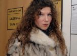 Нова експертиза ще установи дали е девствена 40-годишната поетеса от Пловдив 