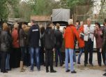 220 работници от фабрика за обувки в Пловдив на протест след затварянето на завода