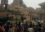 Силно земетресение с магнитуд 7.9 разтърси Непал, над 100 жертви 