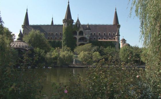 Частен замък се появи сред стоте национални обекта (видео)
