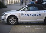 От вас: Полицейска кола, паркирала на пешеходна пътека в София