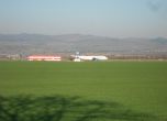 Сигнал за бомба от пиян поляк приземи самолет в Бургас (обновена)