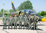 В обектива: Младите орли готови за боен самолет