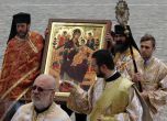 Чудотворна икона пристигна в "Св. Александър Невски" (видео)
