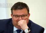 Цацаров подминал с мълчание молбата на МОН за охрана на матурите