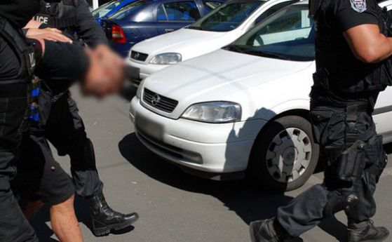 Крадците и дилърите с нулев респект към полицията в Слънчев бряг