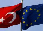 Брюксел предупреди Турция да спазва законите въпреки опита за преврат