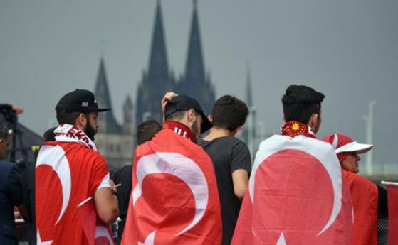 Турция привика германския посланик в Анкара, за да обясни защо е спряно изказване на Ердоган