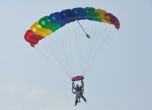 81-годишна варненка скочи с парашут