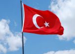 Турция пуска 38 хил. затворници, за да освободи килиите за превратаджии