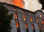 Затвориха четири улици до изгорелите тютюневи складове в Пловдив