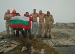 Ненчев награждава военни, издигнали плоча на Каймакчалан