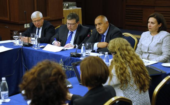 Борисов се закани да лично да сменя шефове на МВР