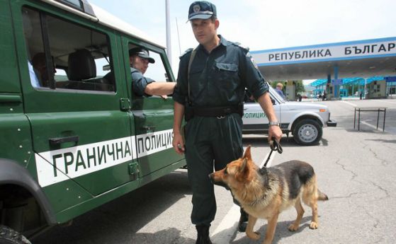 Върнатите в Турция гюленисти не са искали политическа закрила в България