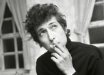 Боб Дилън най-накрая каза, че ще приеме Нобеловата награда за литература
