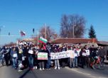 Жители на село Труд блокираха пътя Пловдив - Карлово заради биоцентрала