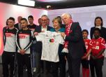 Меркел благодари на ФК Кьолн за бежанците, изгледа победа над Айнтрахт