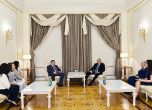 Цацаров на среща с Илхам Алиев, носи честитка за Борисов