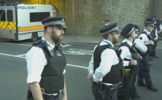 Свидетели на атаката в Лондон задържали нападателя