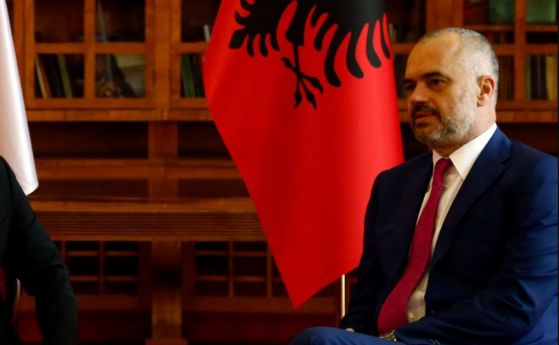 Социалистите печелят изборите в Албания партията на премиера Еди Рама